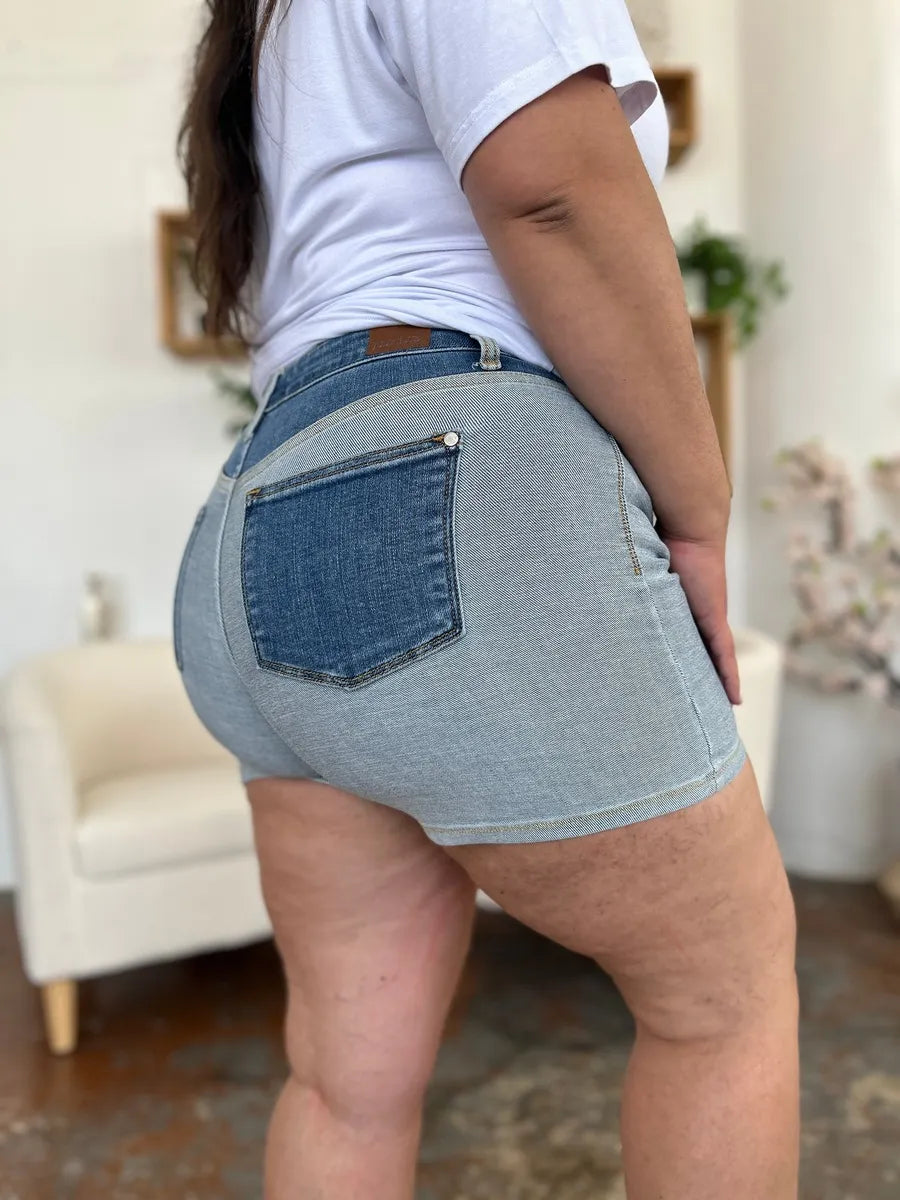 Full Size Color Block Denim Shorts 3540179c-a267-44d9-9987-5a89a7f90f29-Max
