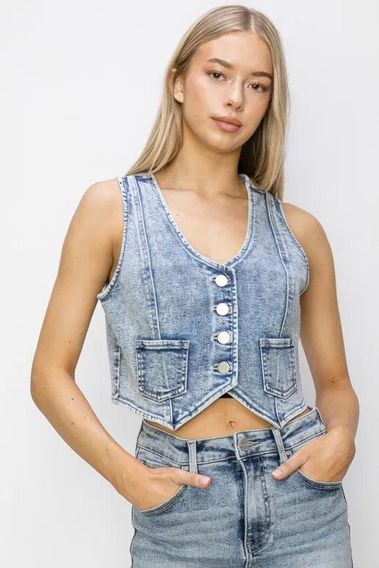 RISEN Button Down Crop Denim Vest 35659d67-8a80-4f74-9928-722e64b985ff-Max