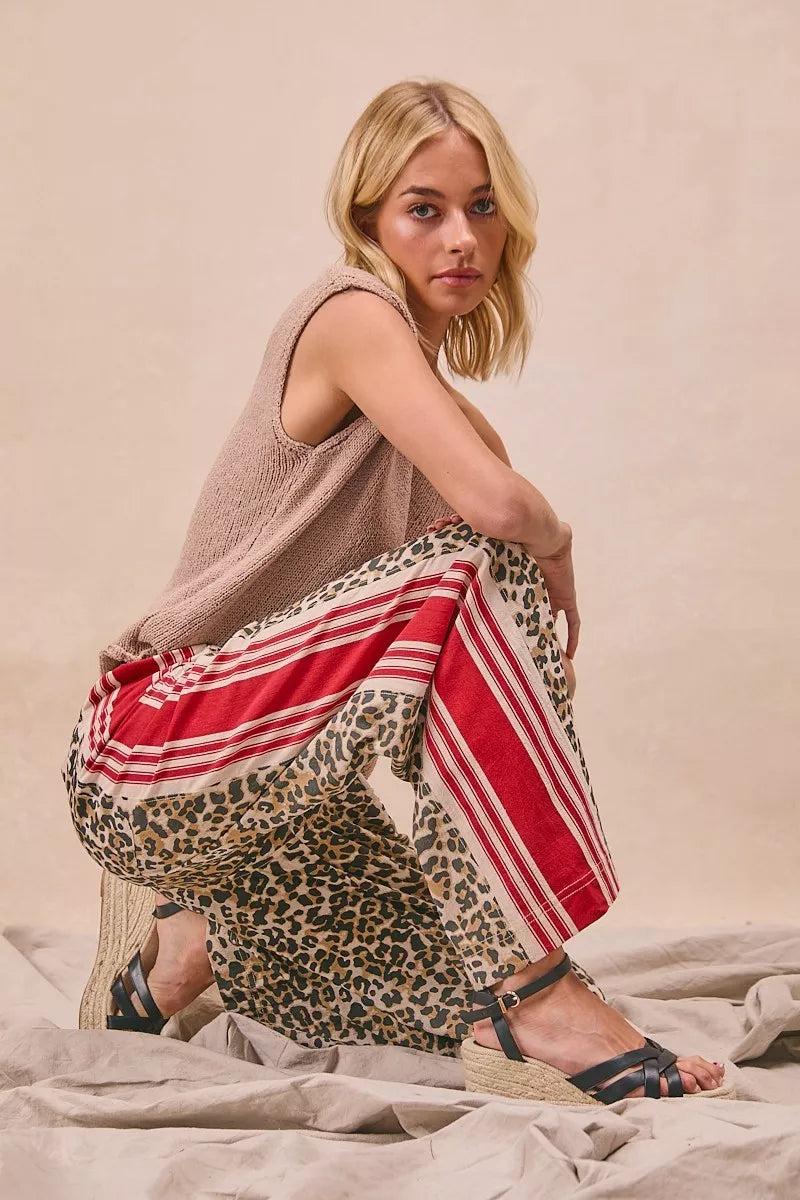 BiBi Leopard Print Pants with Side Contrast and Tucking Welt Pocke 3566caf5434147c9bde15f7b981e139f-Max-Origin