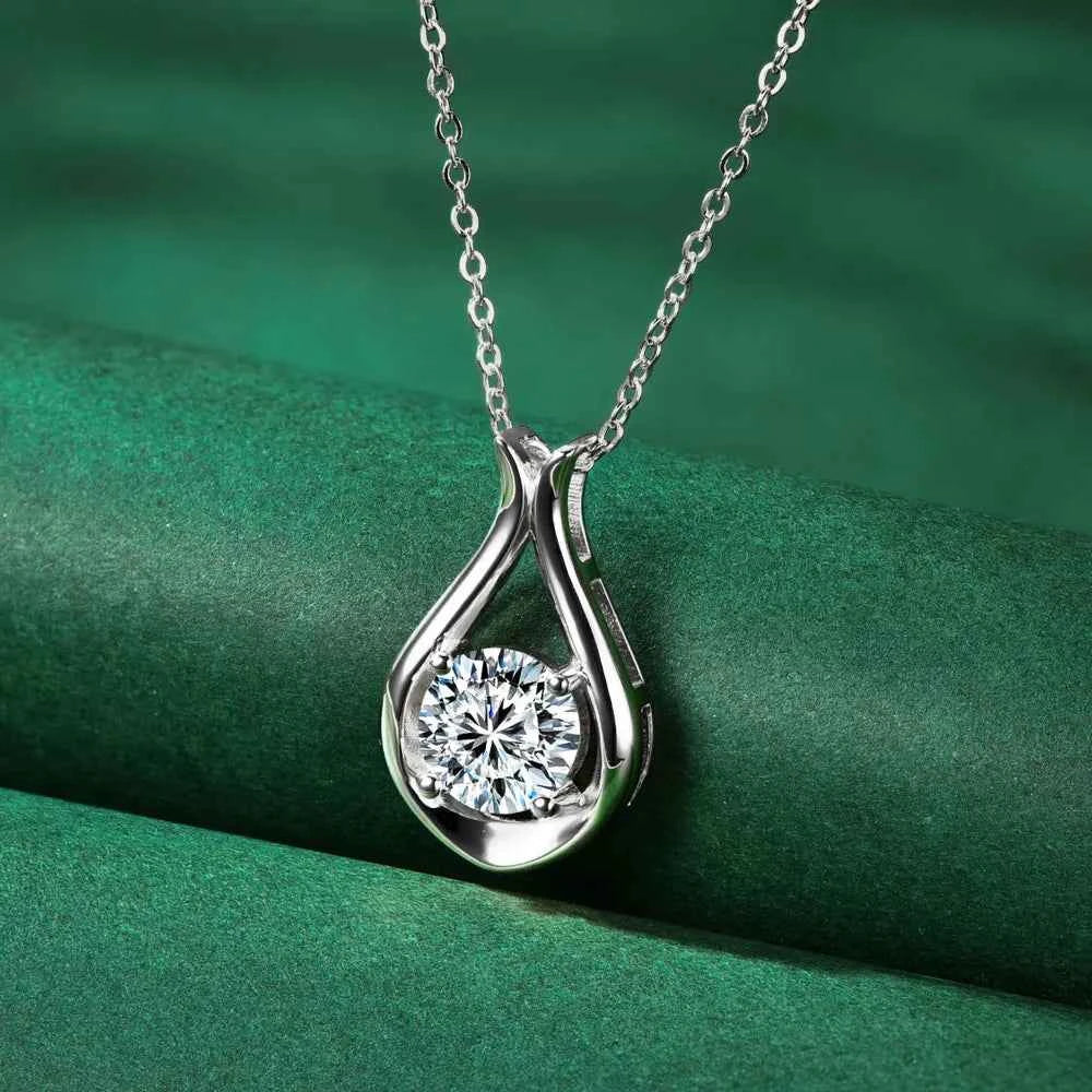 2 Carat Moissanite 925 Sterling Silver Pendant Necklace 3579195c-da4c-4dd9-8875-0626f7724b79-Max