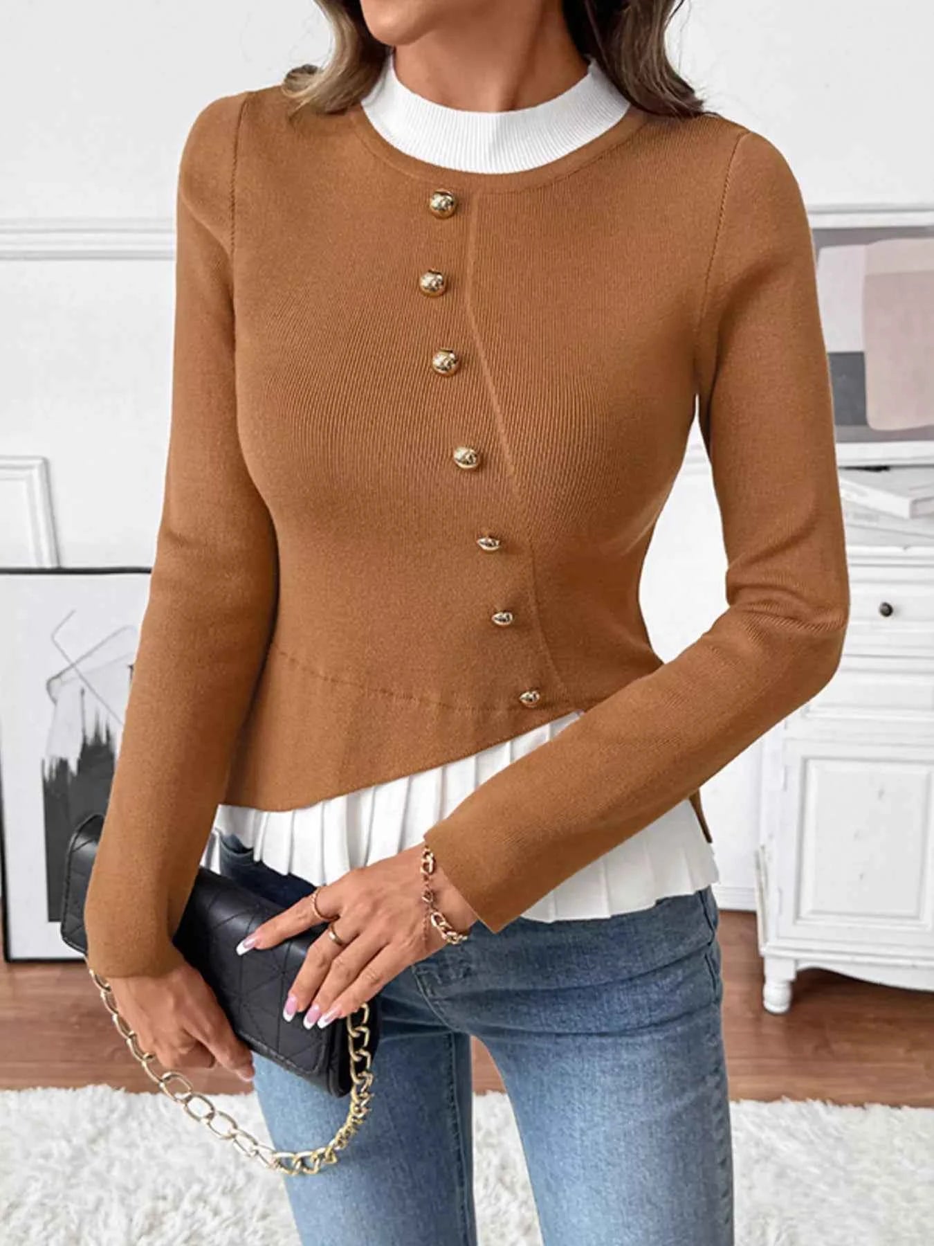 Decor Button Contrast Hem Knit Top