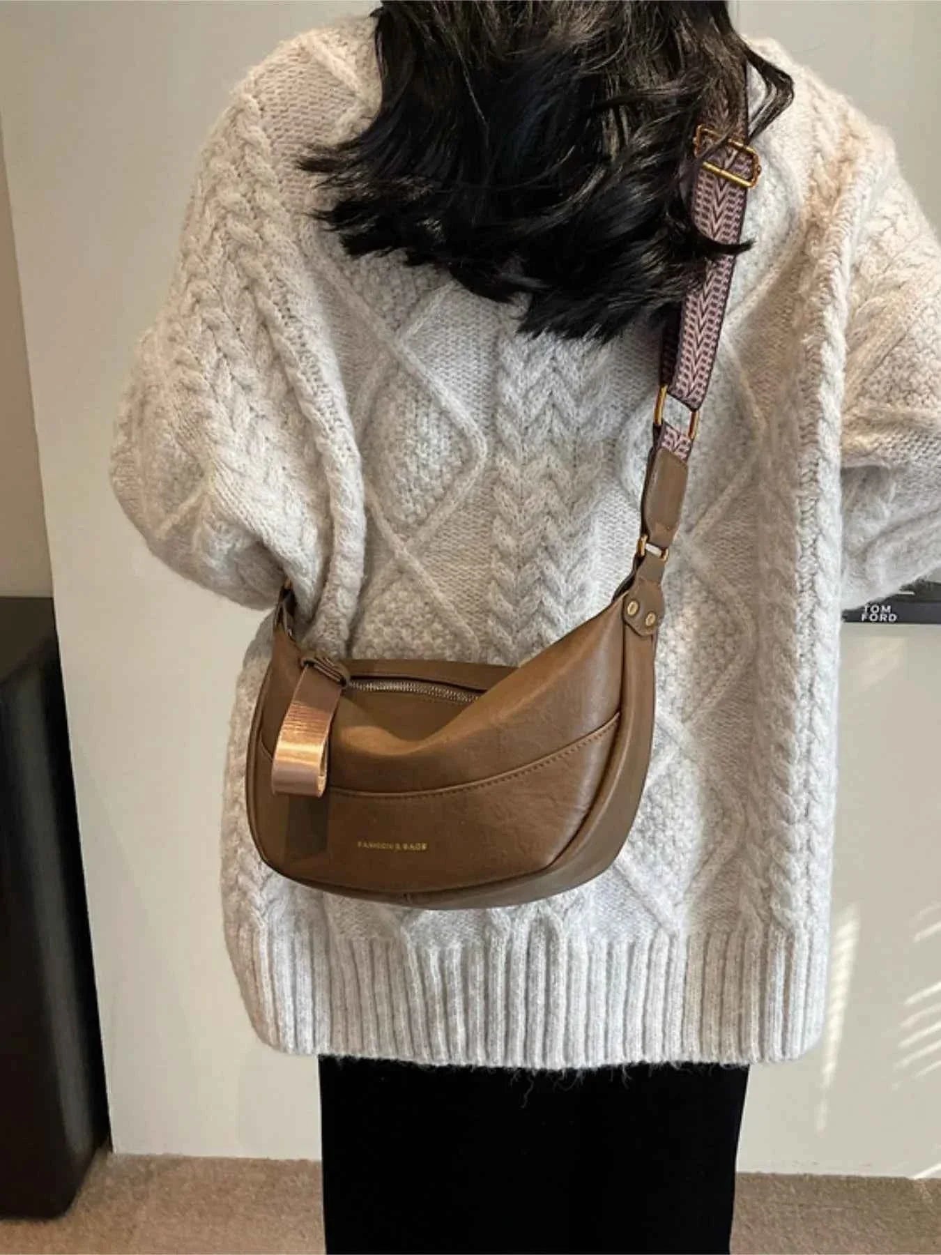 Leather Shoulder Bag with Woven Strap Khaki onesize 359937fc-30a4-4053-ad82-a16cbd86eb63-Max-Origin