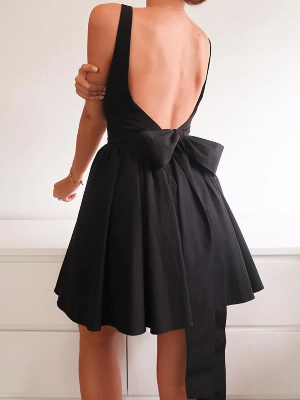 Backless Square Neck Mini Dress 35a074cf-438b-4b9c-88e4-278e8dcf3103-Max-Origin