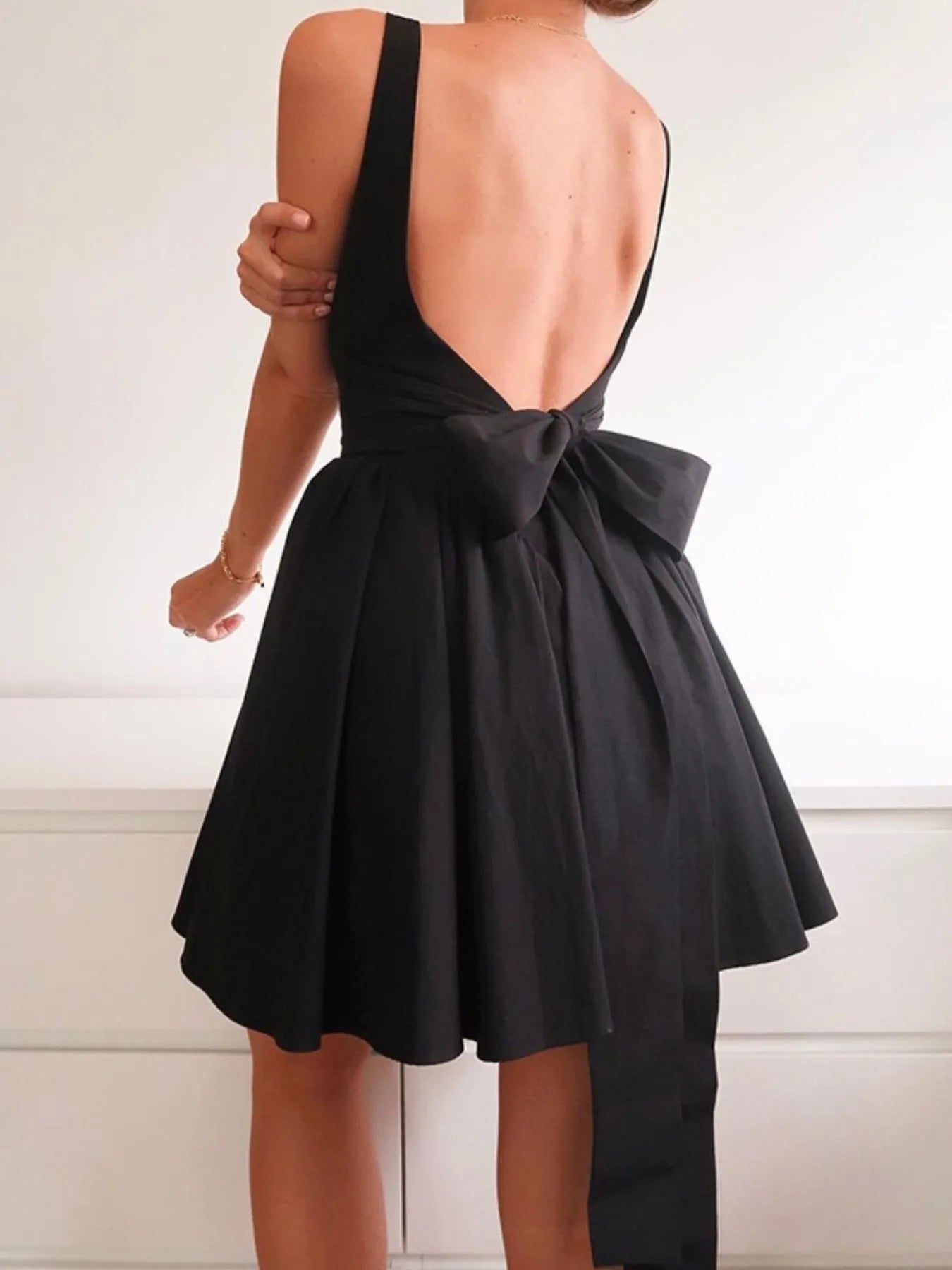 Backless Square Neck Mini Dress 35a074cf-438b-4b9c-88e4-278e8dcf3103-Max-Origin