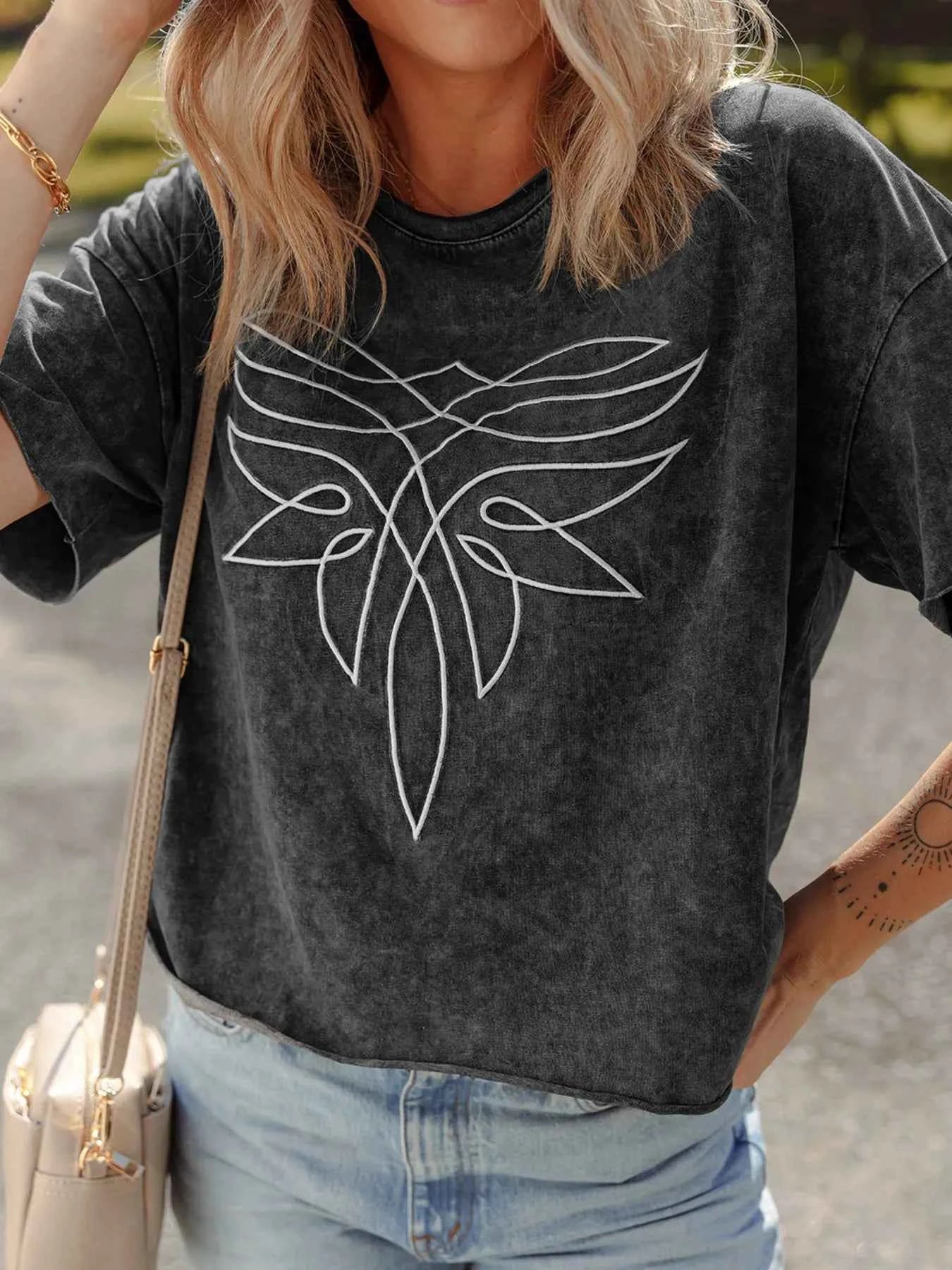 Floral Embroidered Mineral Wash Crew Neck T Shirt 36019f91c5a64f5fac0155151d97ae7c-Max-Origin