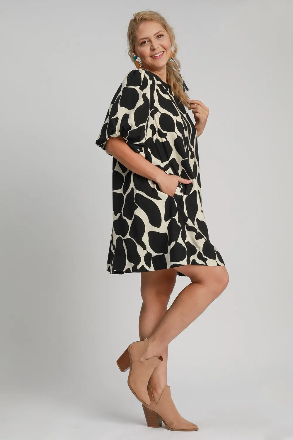Umgee Full Size Two Tone Abstract Print Puff Sleeve Dress Plus Size 3626b4c4-2151-493f-b5a7-4846060ab07c-Max