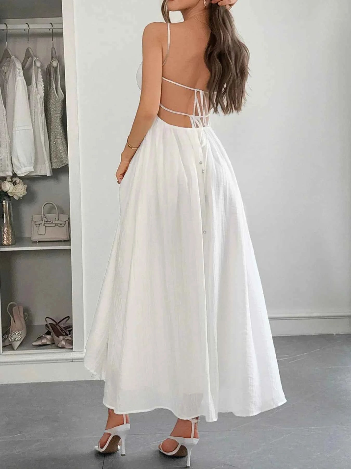 Sweetheart Neck Cami Dress 362d27fe-570f-49d2-b6b8-9fd9399226e0-Max-Origin