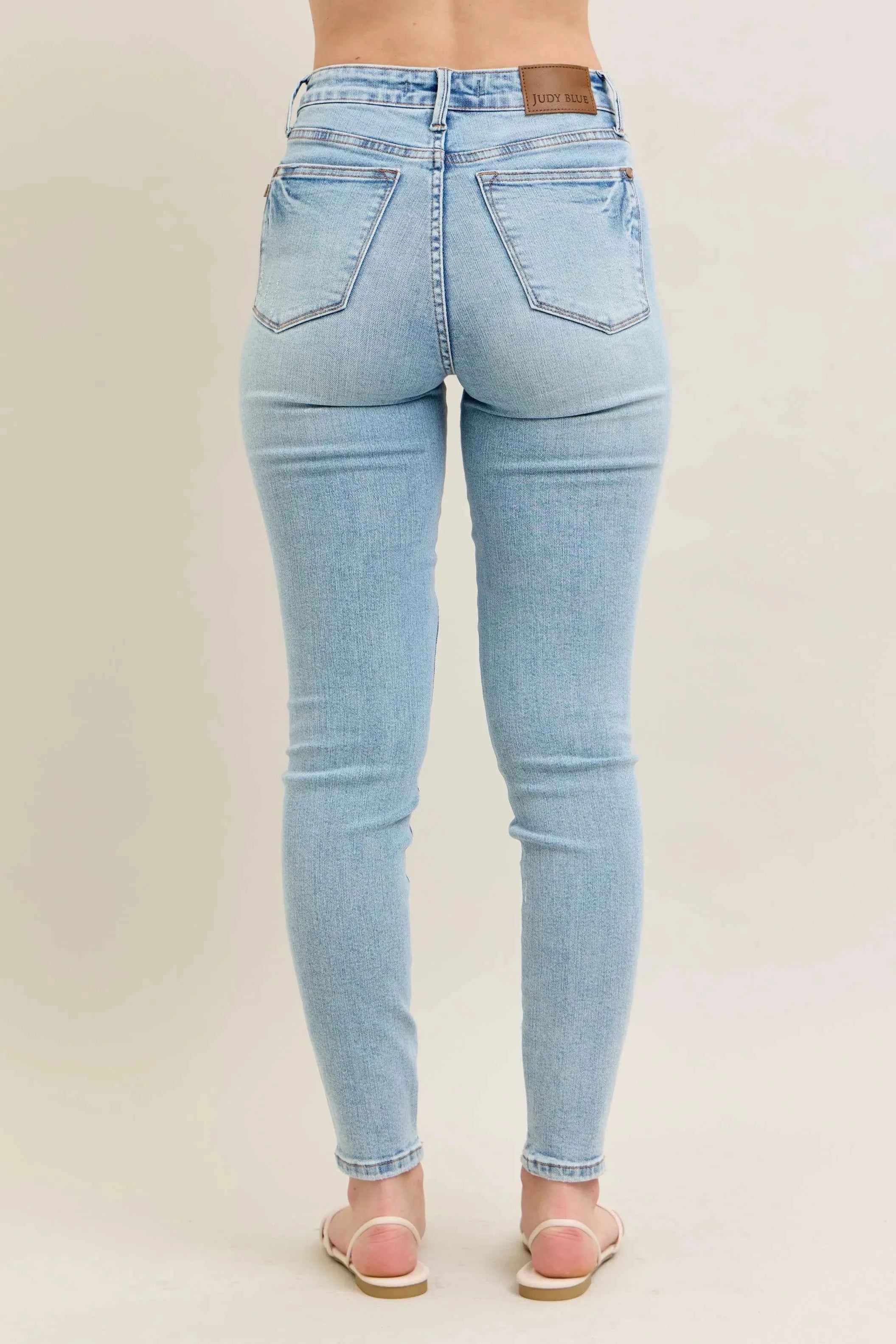 Judy Blue Full Size Mr Tummy Control Vintage Wash Skinny Jeans Plus Size 3637462a7b424973959bd29f8785dcc0-Max-Origin