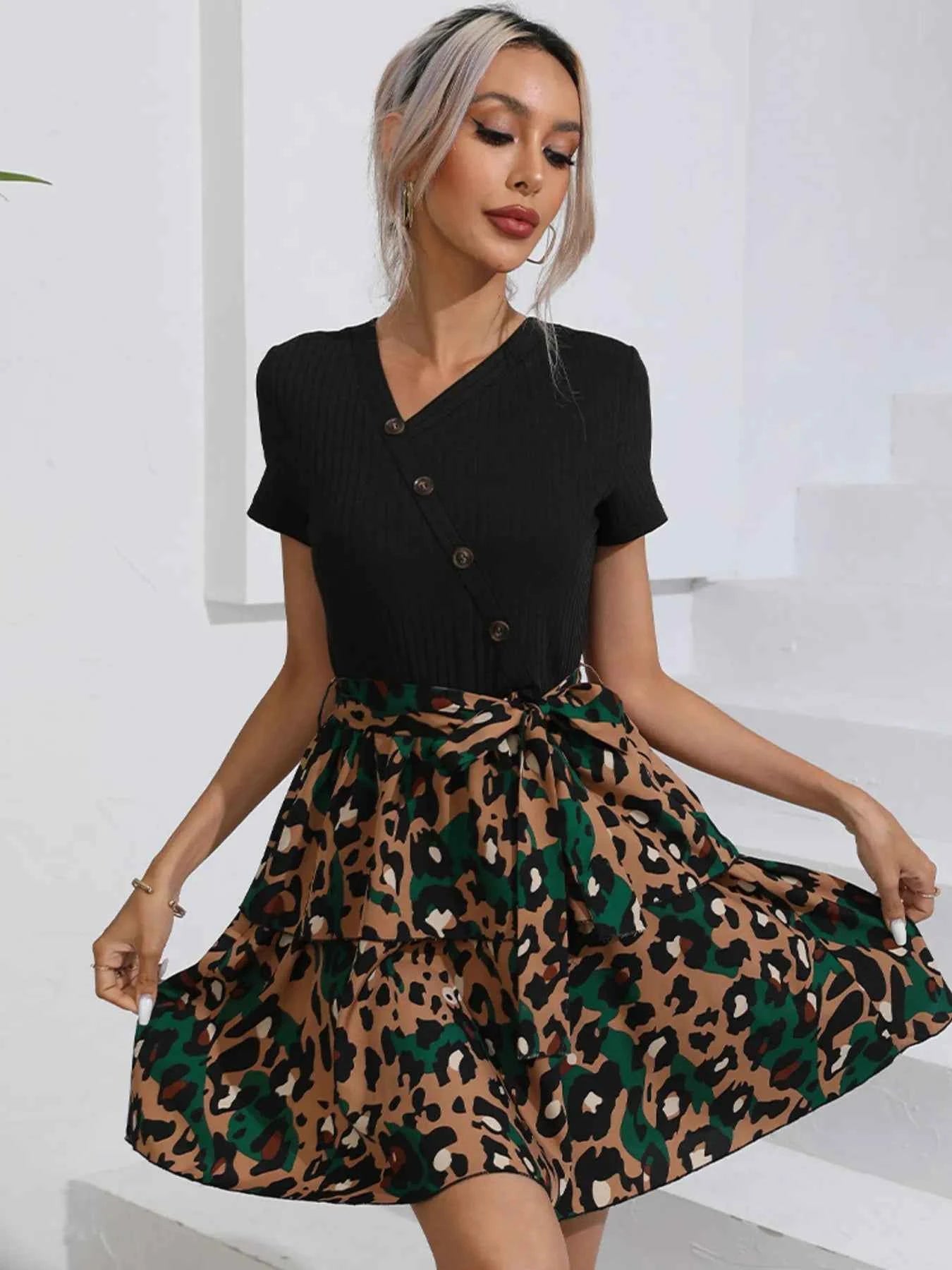 Leopard Short Sleeve Dress Black 365104cf8bf6424d9cbcbee9095eb950-Max-Origin