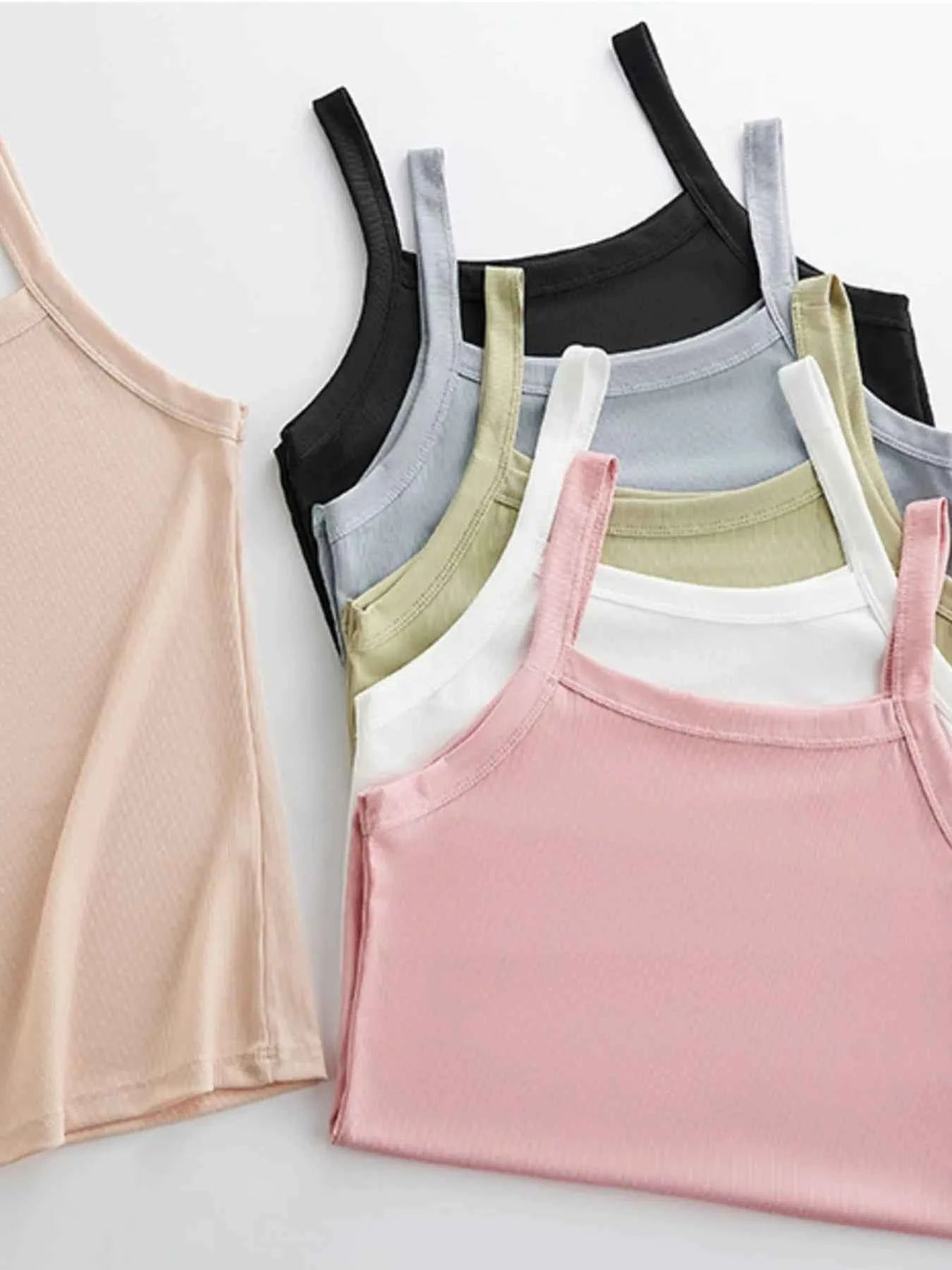 Plus Size Scoop Neck Tank Top 369dfa9f-b110-4189-a6b4-9c573451972d-Max-Origin