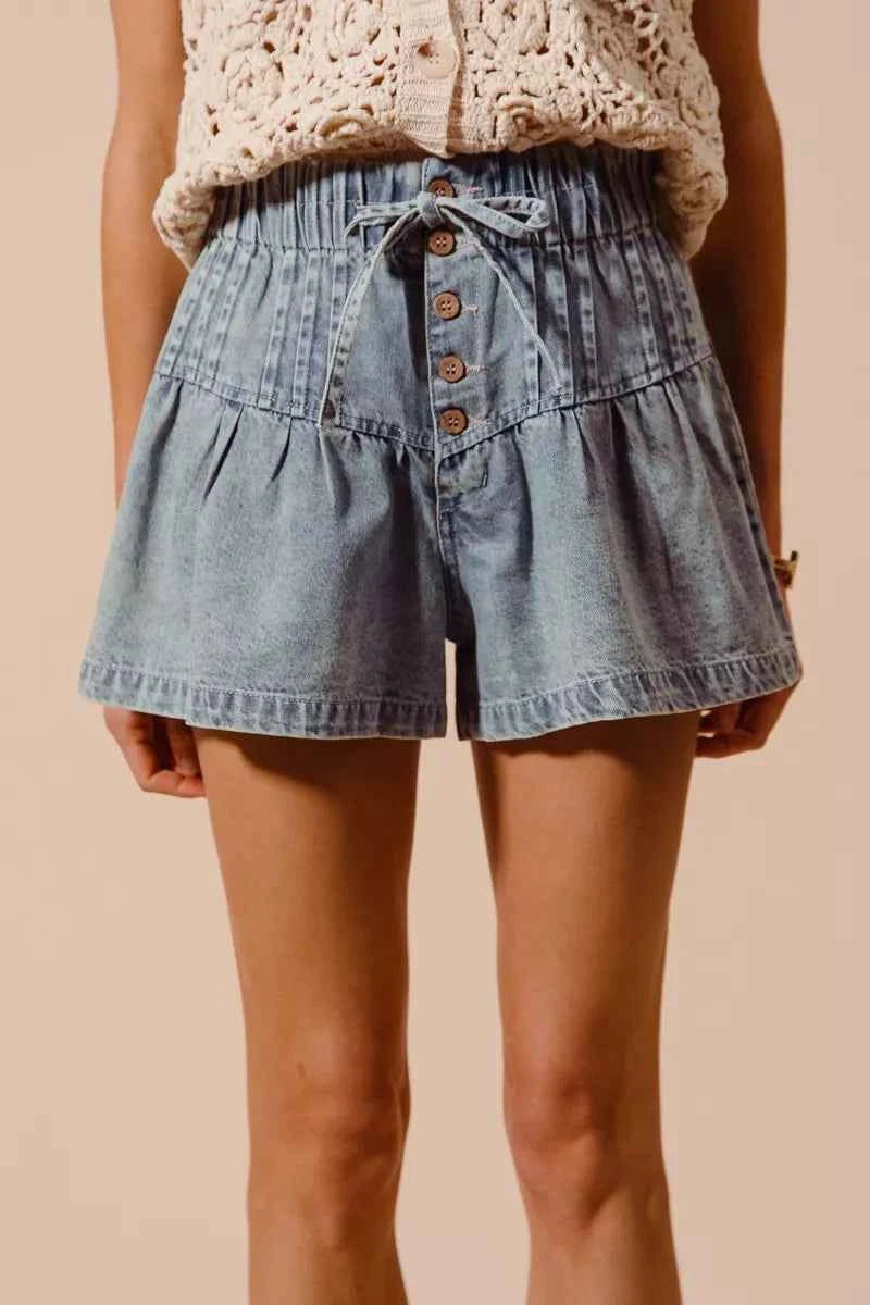SO ME Flared Denim Shorts with Elasticized Waist 36b5f4ed46514f72877bf8f035c7be27-Max-Origin