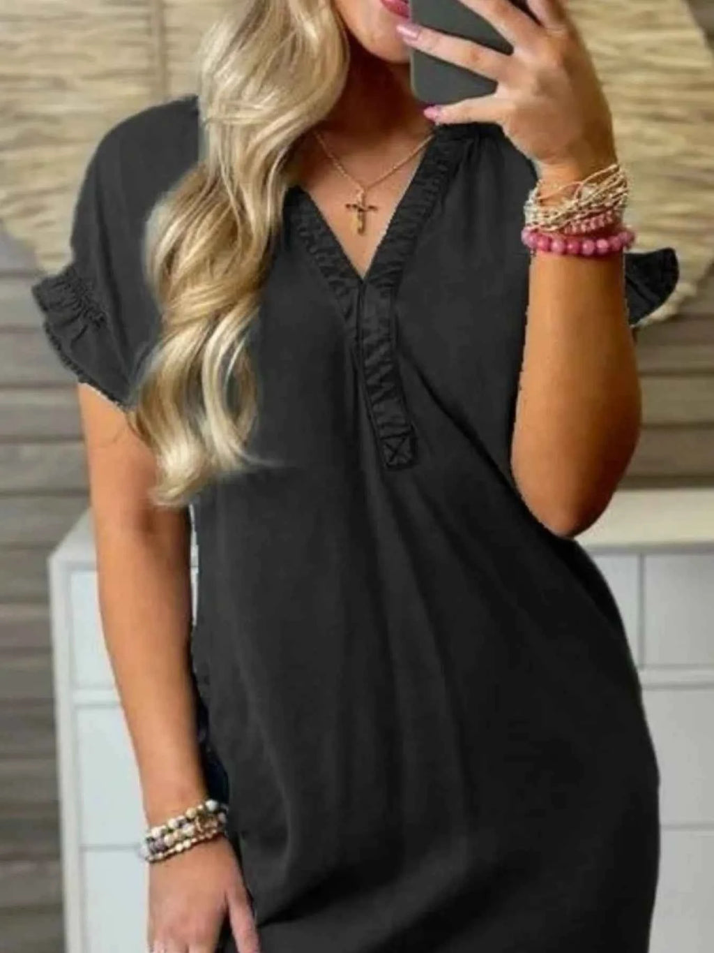 Full Size V-Neck Short Sleeve Denim Dress Plus Size 36cbe1c8-381c-43db-976b-45d8610967f1-Max-Origin