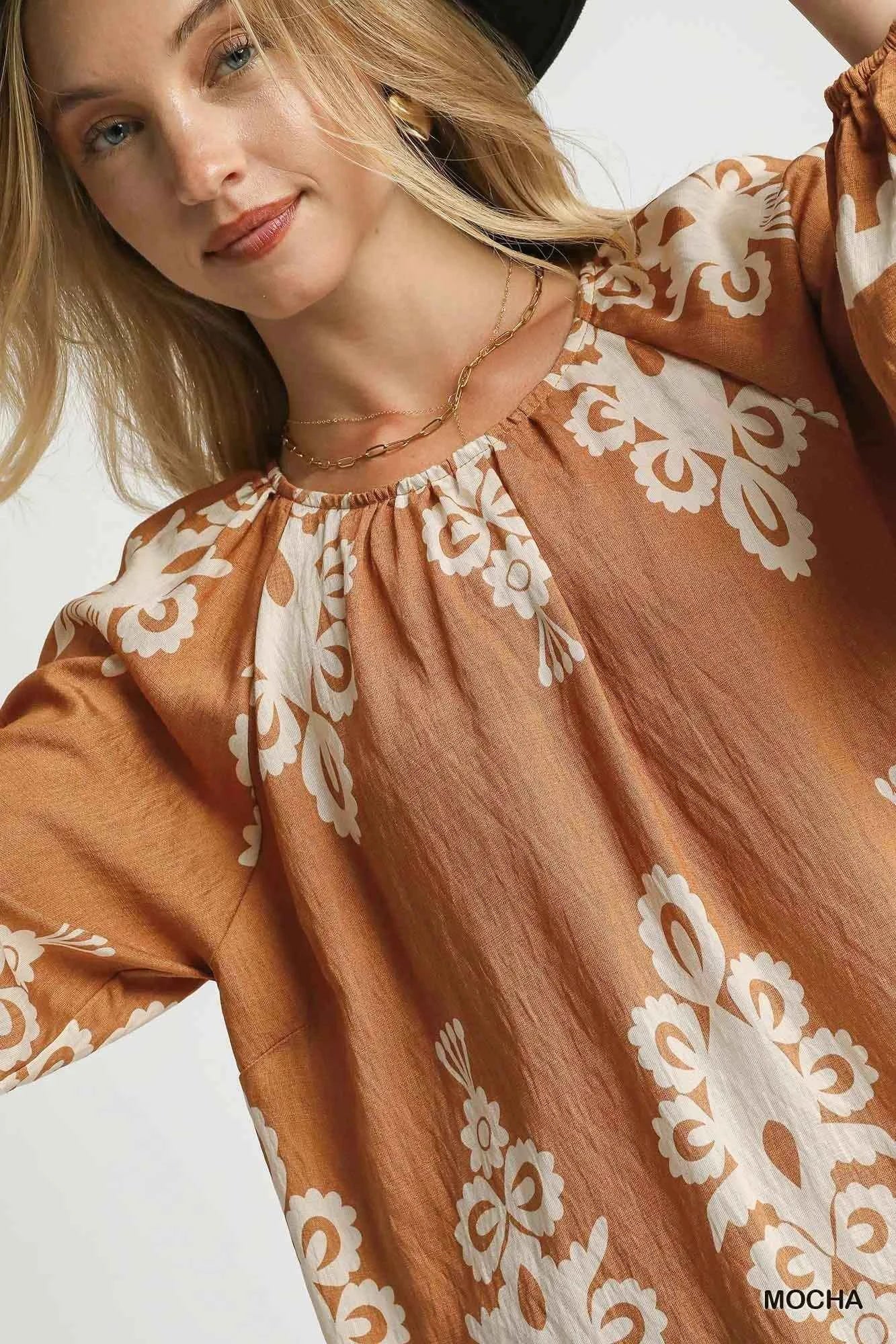 Umgee Full Size Two Tone Border Print Top with Balloon Sleeves Plus Size 36cd30e1-0341-48f5-be39-6f61dcbdadf6-Max-Origin