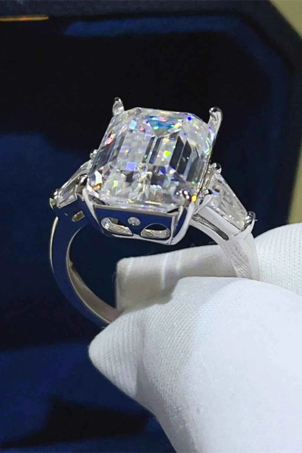 10 Carat Moissanite 925 Sterling Silver Ring 36fd5ce8-dae9-4ec5-9be8-d9ae861792f6-Max