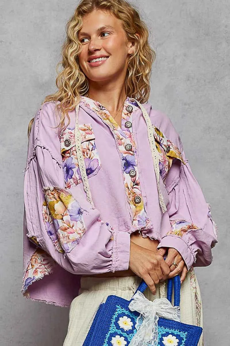POL Raw Hem Floral Print Cropped Hooded Jacket 372d8b2d-f15b-41ba-a741-e24b4b737754-Max-Origin