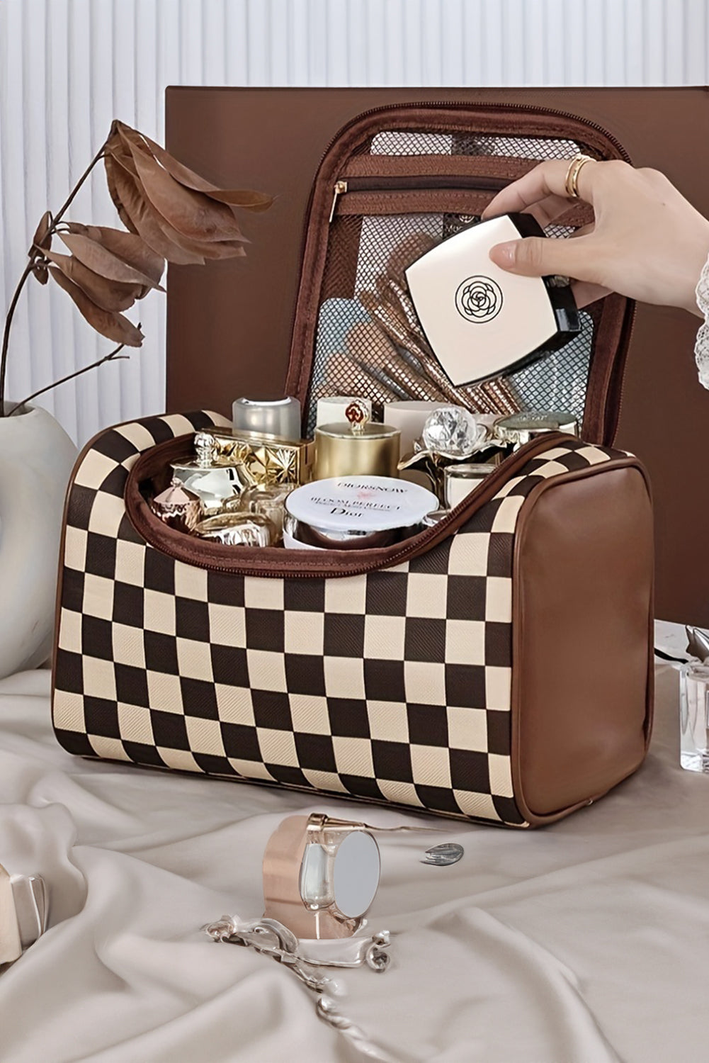Checkered Zipper Large Cosmetic Bag with Handle 375d32303b8b0b51