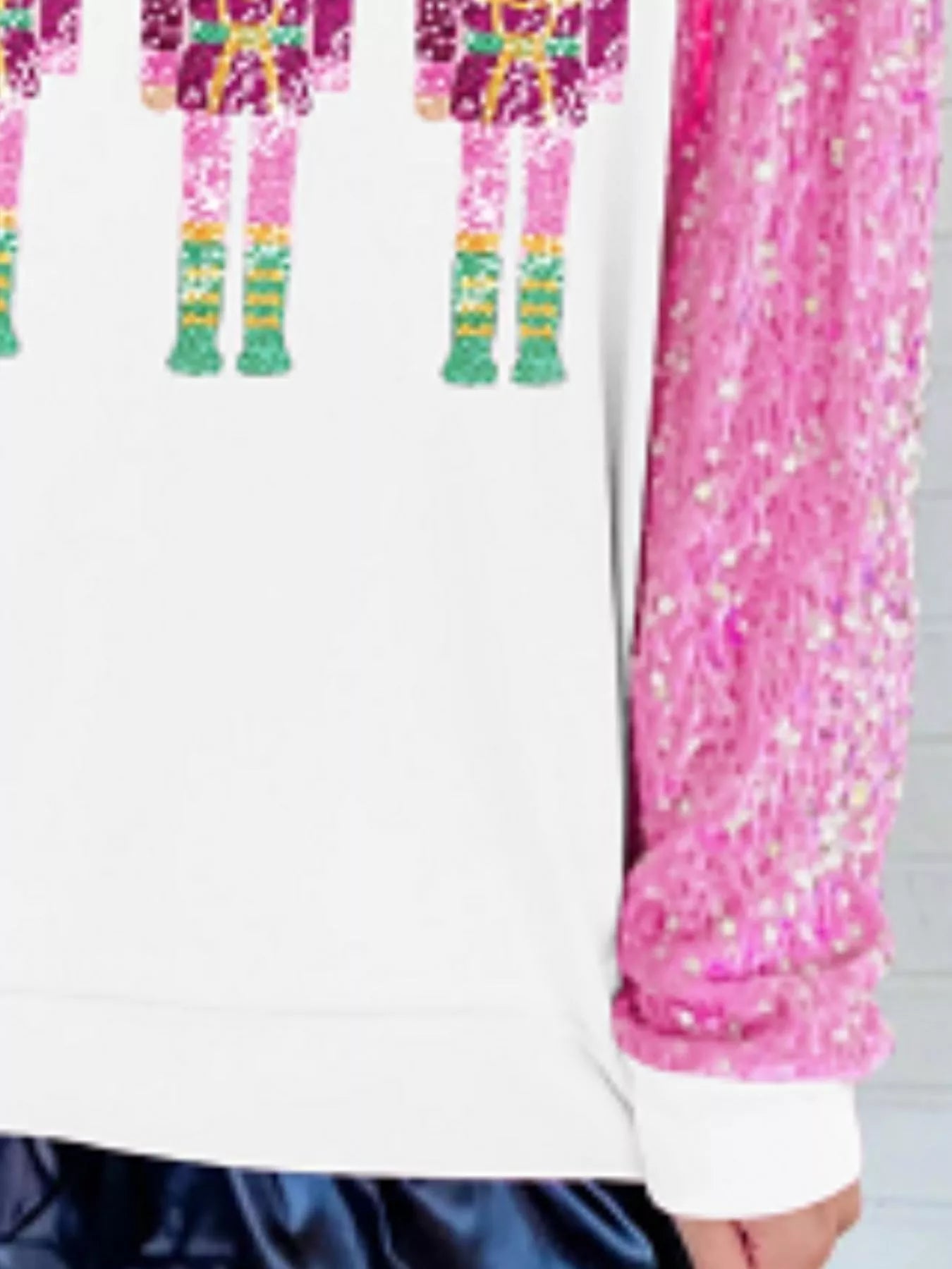 Christmas Theme Sequin Long Sleeve Sweatshirt 378a60d0-115a-4cfb-8296-541f902ce9d4-Max-Origin