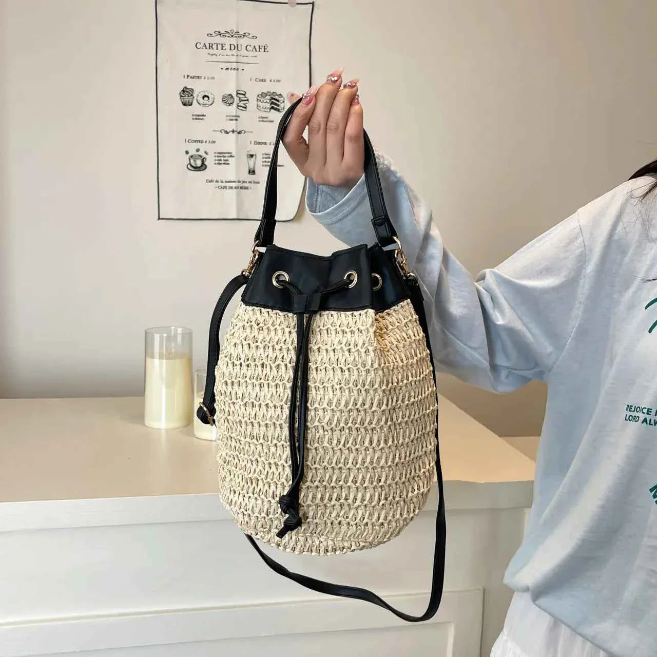 Straw Woven Crossbody Bag with Black Drawstring 37ada8fbca784823a8e73e17f8864866-Max-Origin