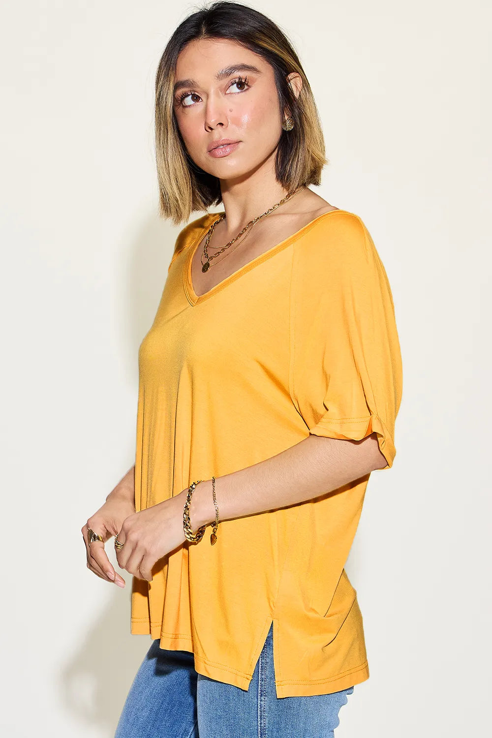Basic Bae Full Size Bamboo Slit V-Neck Short Sleeve T-Shirt 385cb2b2-5811-40bd-80f8-8cbf100e08e5-Max