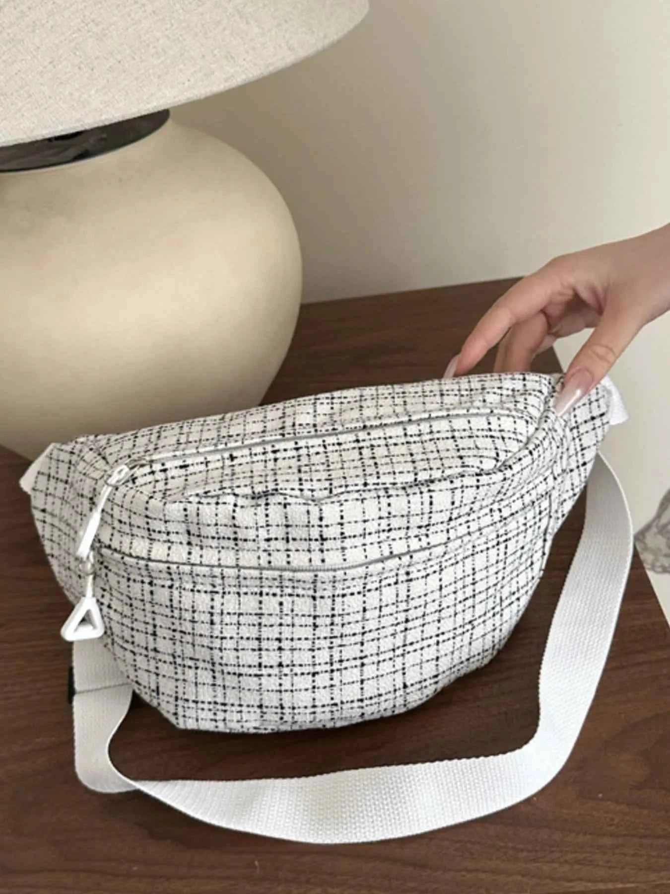 Plaid Pattern Crossbody Bag 386d0bc6-8845-48e9-b321-e9fecec901d3-Max-Origin