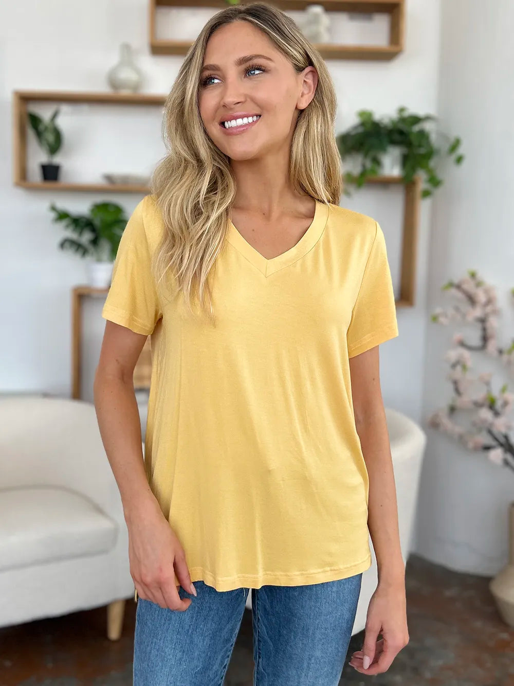 Basic Bae Bamboo Full Size V-Neck High-Low T-Shirt 39077b65-9891-4d69-bffd-5904465fa3b5-Max