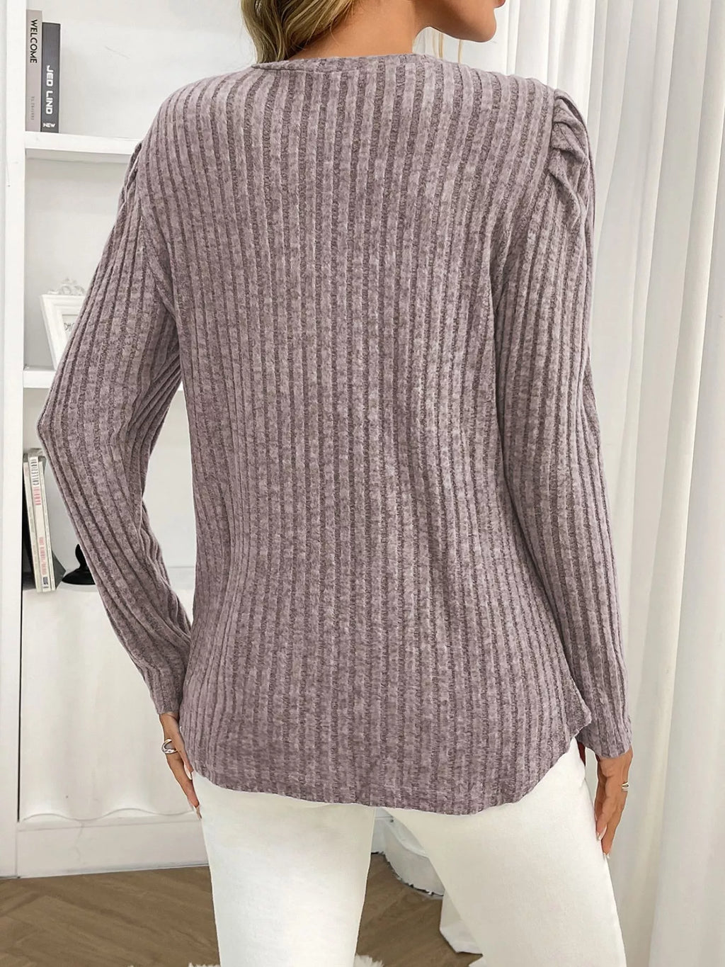 Round Neck Puff Sleeve T-Shirt 3942ceff-7f8b-4168-809c-b00d5158718d-Max-Origin