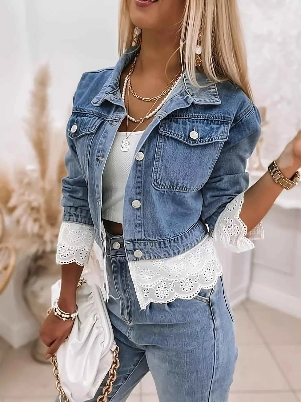 Cropped Denim Jacket with Lace Trim 395b5f9eea3a423fb82ed3ee4fcbe7da-Max-Origin