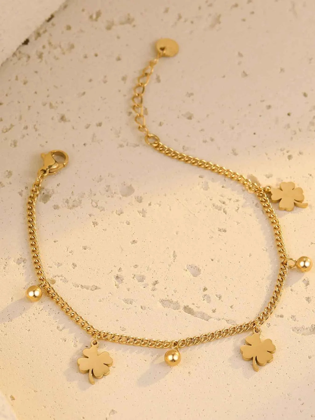 Stainless Steel Four Leaf Clover Bracelet Gold One Size 395e5af5-09c8-438e-a8cf-7a17de8483ca-Max-Origin