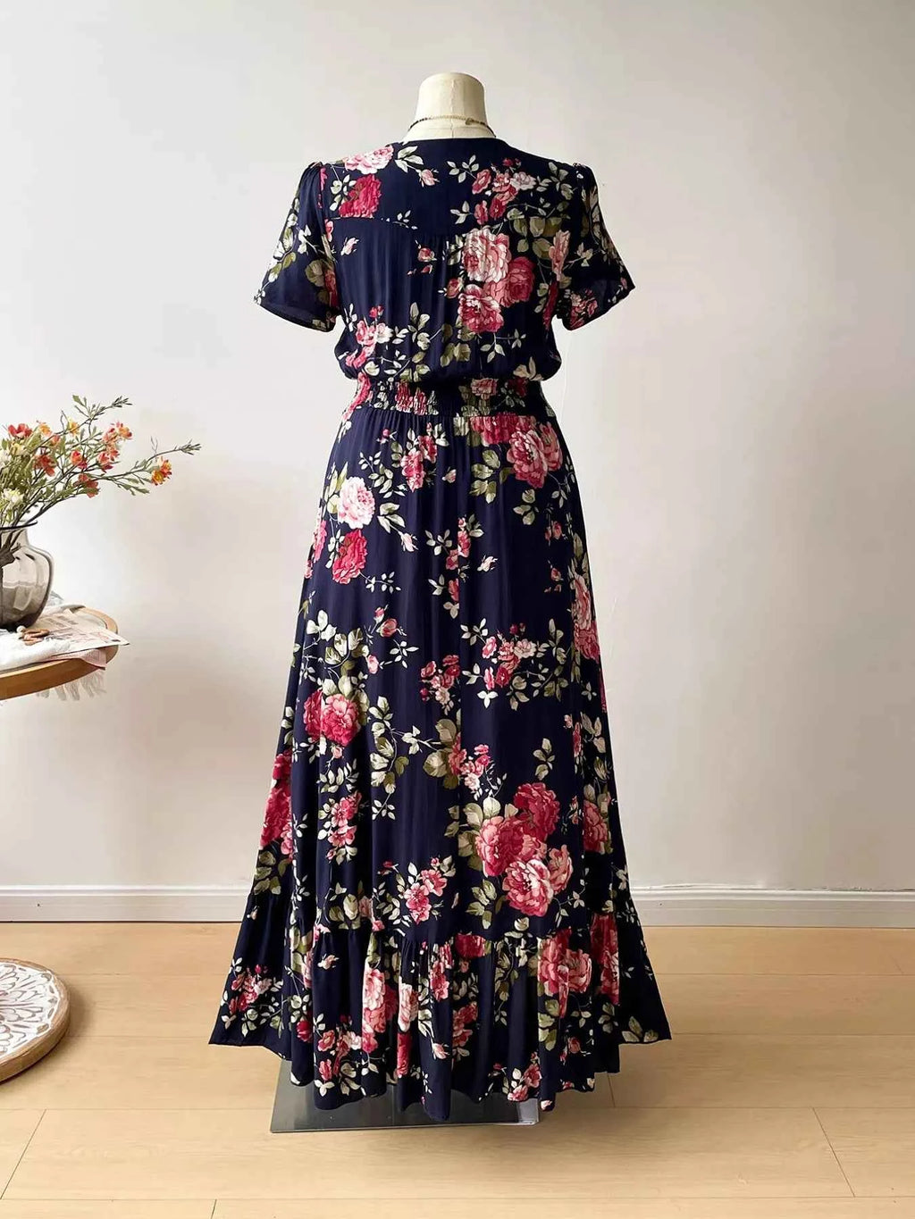 Plus Size Floral Print Short Sleeves V-Neck Dress 39919807-ce7f-4026-bba7-1217eb5821b0-Max-Origin