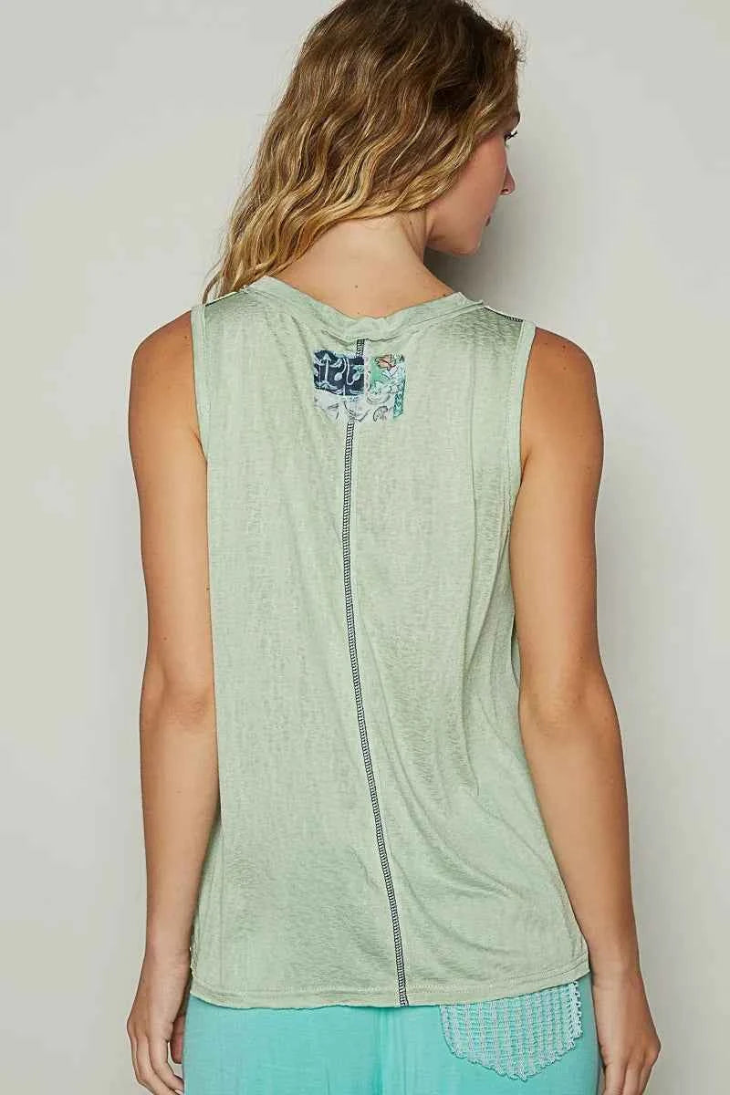 POL Floral Detail Pocket Patch Tank Top 399de3c4-0b4f-4d8c-a1e9-3ca506b1cc9e-Max-Origin