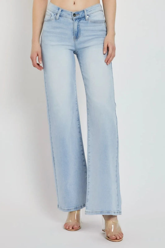 Full Size Wide Leg V Dipped Front Waist Jeans 39dfe80a-9b05-4560-8bee-58dc7ab8bb12-Max
