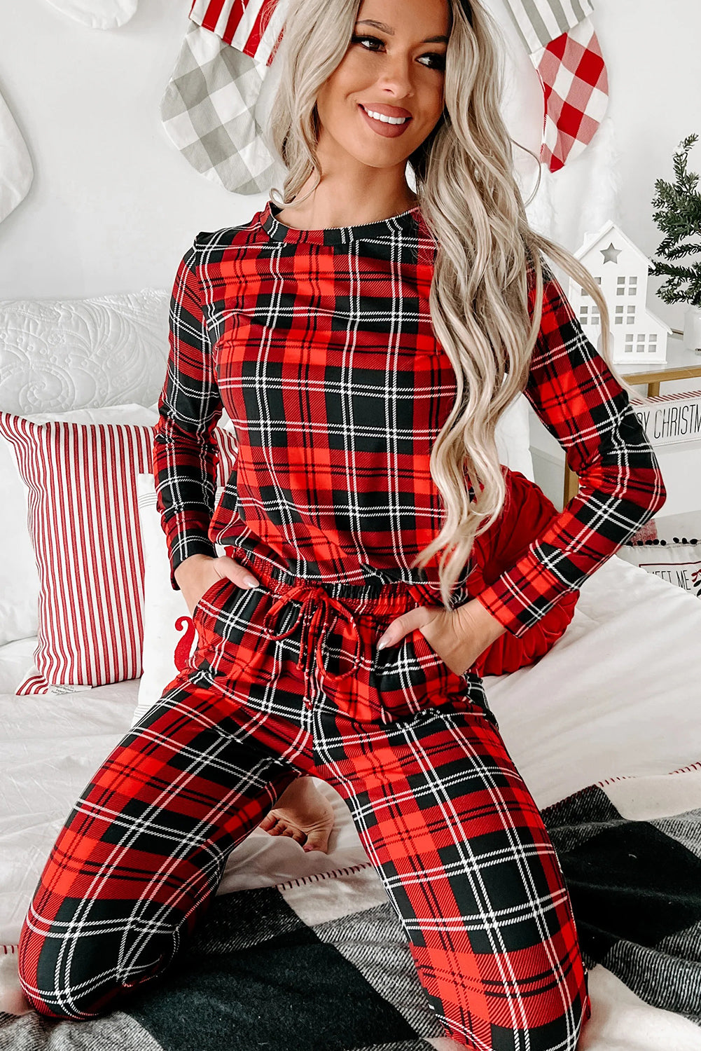 Red Festive Plaid Print Round Neck Long Sleeve and Pants 2 Piece Lounge Set 39e9763e1990fc35