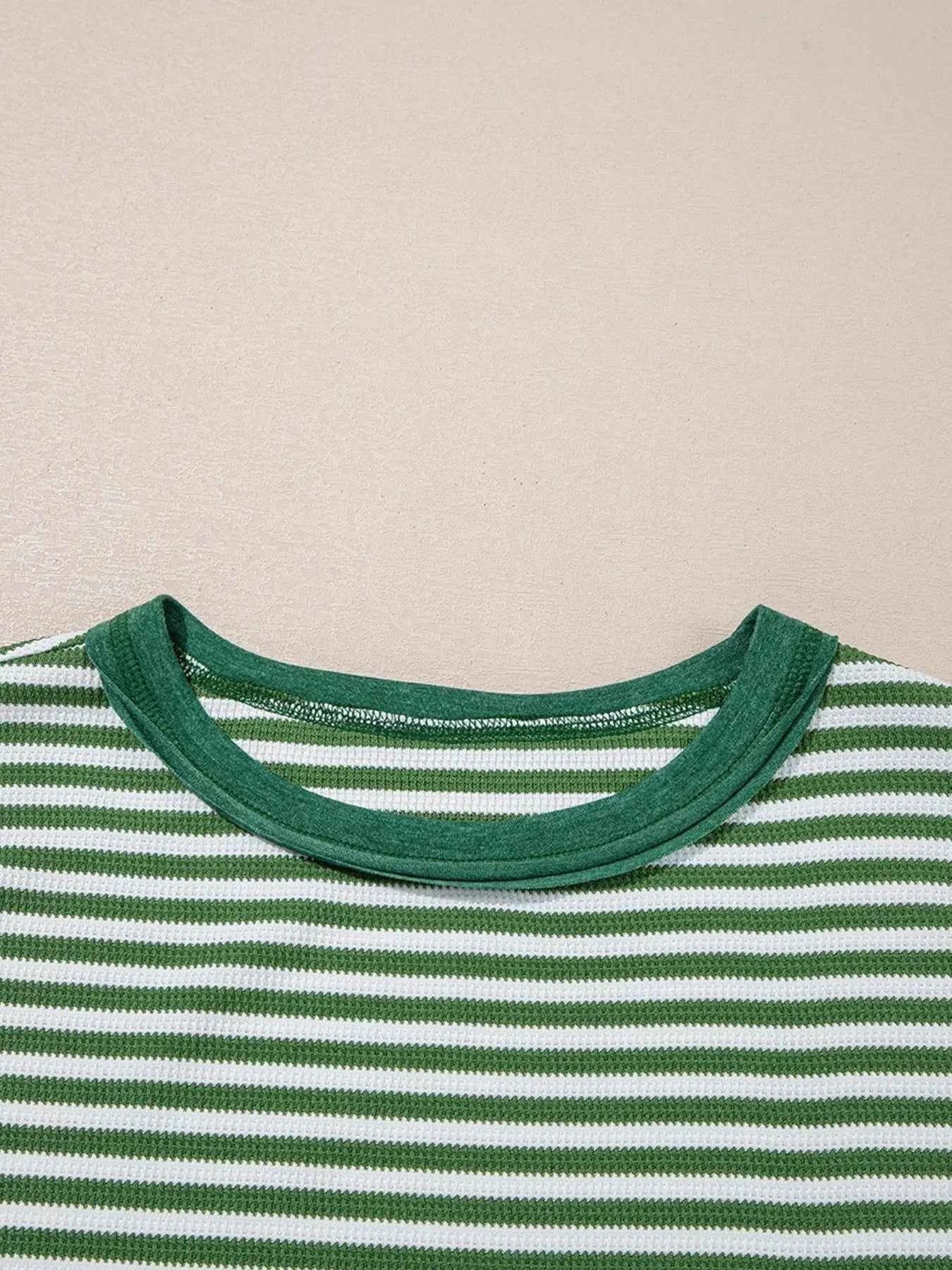 Striped Round Neck Long Sleeve Sweatshirt 3a01318d-2d55-46a5-b726-5c4ecb293a36-Max-Origin