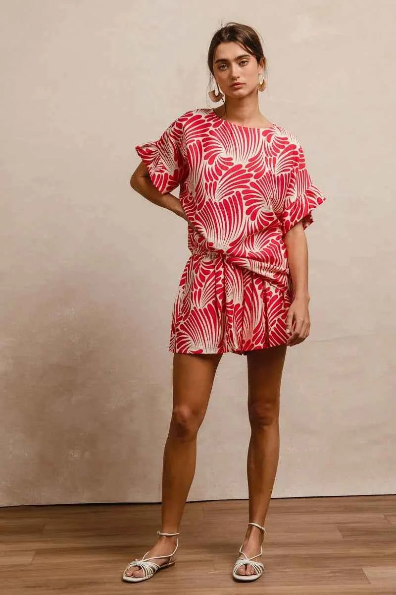 BiBi Print Woven Ruffled Sleeves Top 3a01da4335ac4b28bc9b93e369a7e9b6-Max-Origin