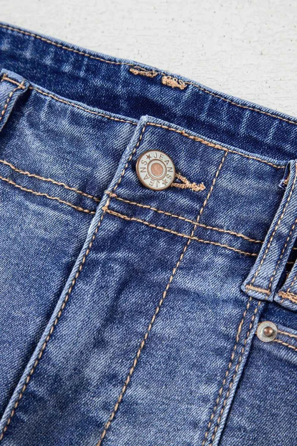 High-Waisted Wide-Leg Vintage Wash Jeans 3a0f7ad5-fbef-48e1-9fb2-56f1fef18e8f-Max-Origin