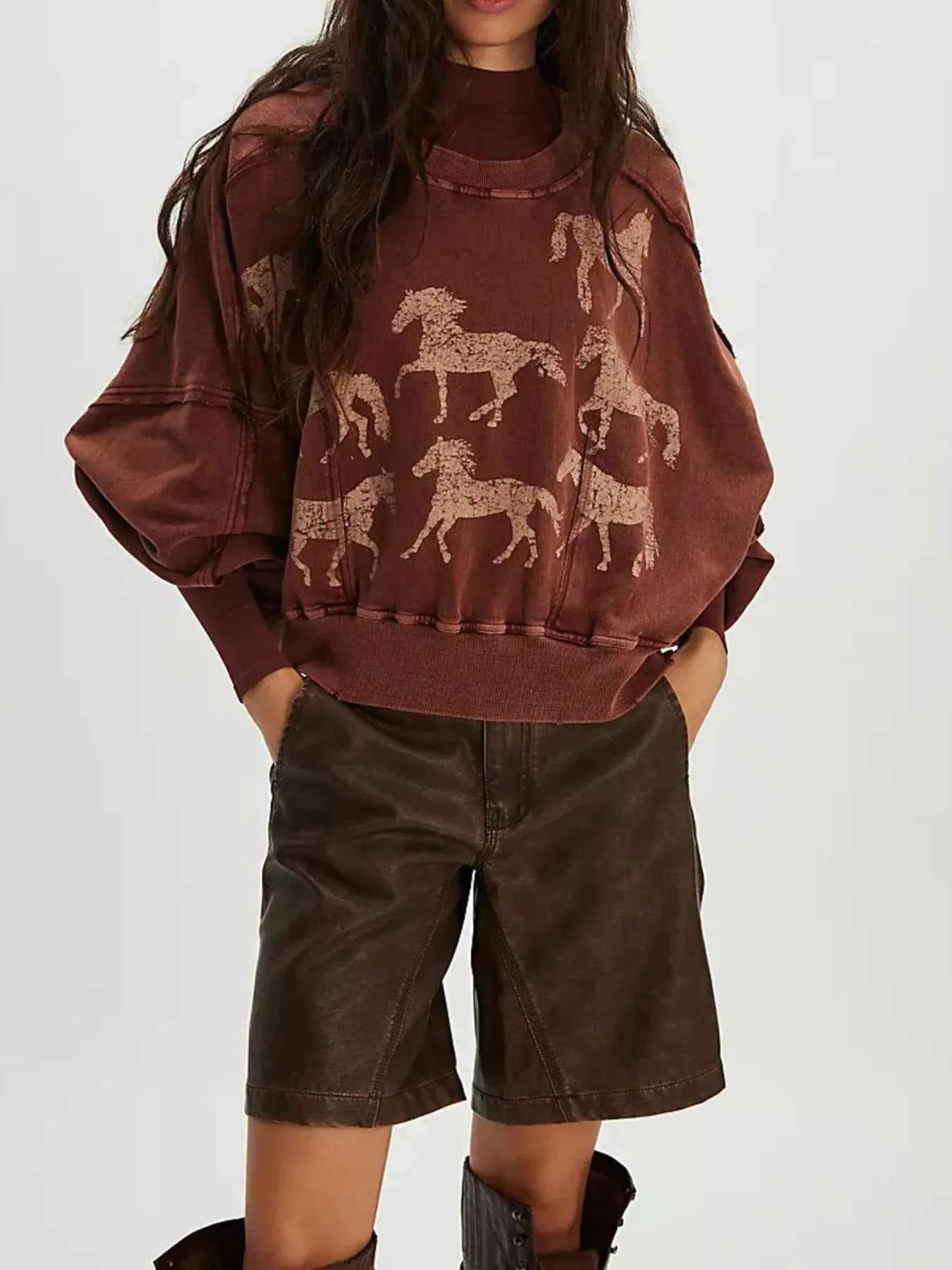Print Round Neck Oversized Sweatshirt Brown 3a4788cf-a189-41cd-9527-882f668014ff-Max-Origin