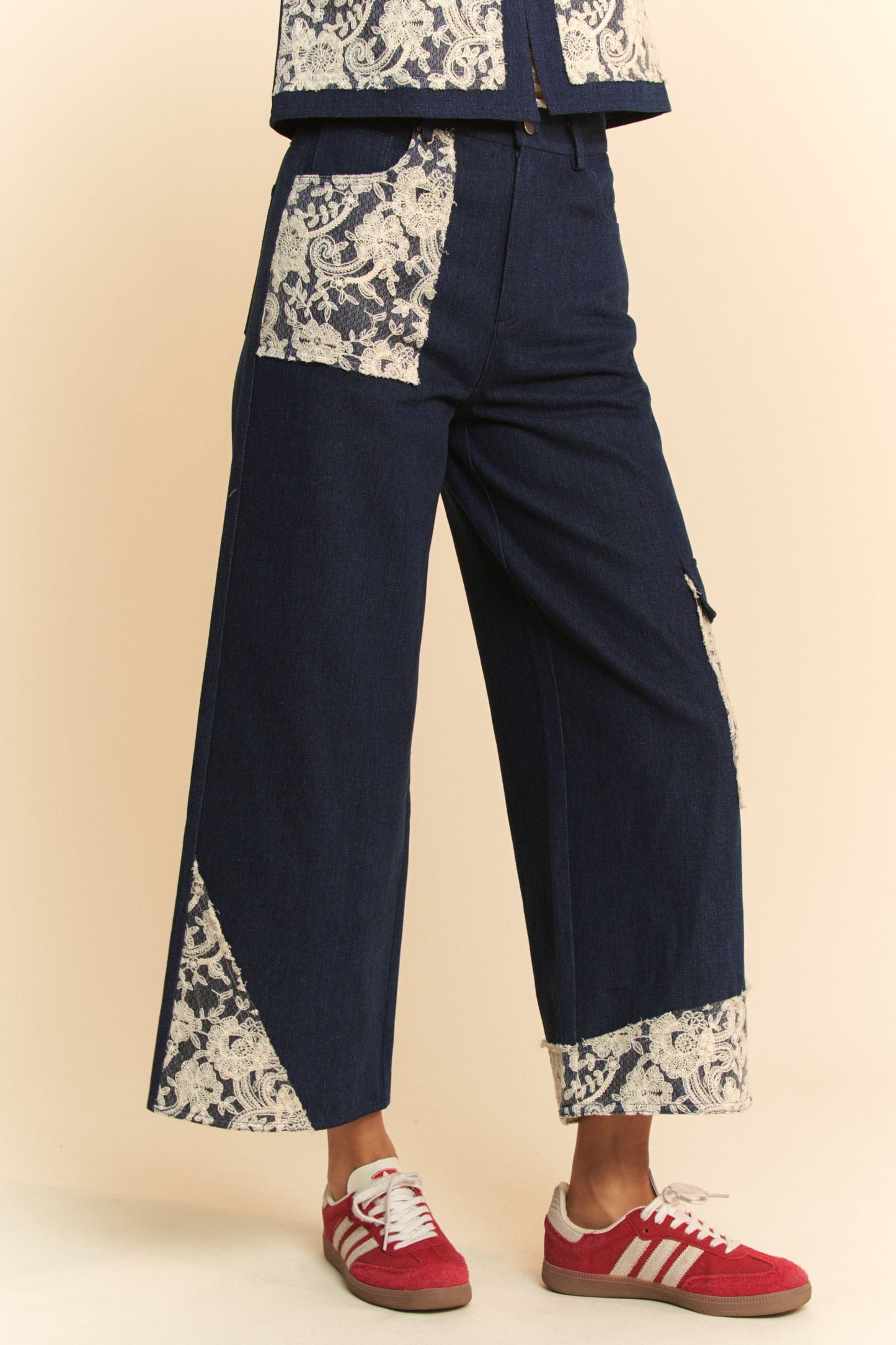 Davi & Dani Lace Applique Wide Leg Jeans