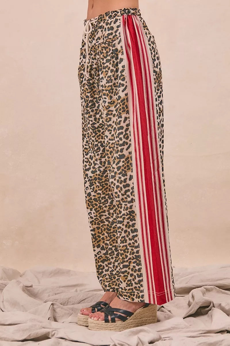 BiBi Leopard Print Pants with Side Contrast and Tucking Welt Pocke 3a82cf9612974b68a239b633a04de3d7-Max-Origin