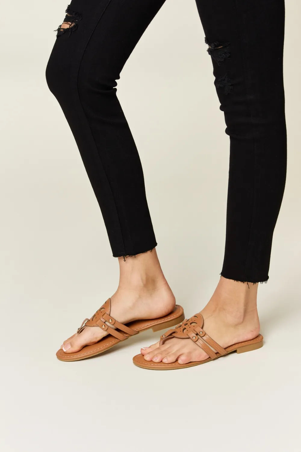 Forever Link Cutout PU Leather Open Toe Sandals 3aac4bbb-fd9f-40bf-81e5-13af60fb8aaa-Max