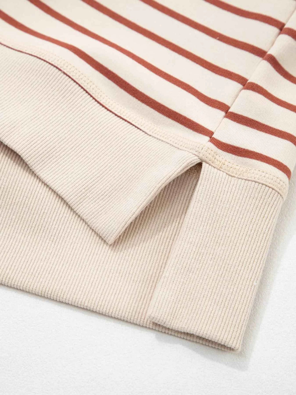 Striped Crew Neck Casual Sweatshirt 3b1ef0f0-e44a-4b7a-827d-bad29f21b306-Max-Origin