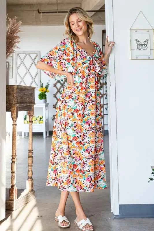 Lime 'N' Chili Floral Print Sweetheart Neck Tie Front Midi Dress 3b29e2a43ff345e0aded79590b458ff1-Max-Origin