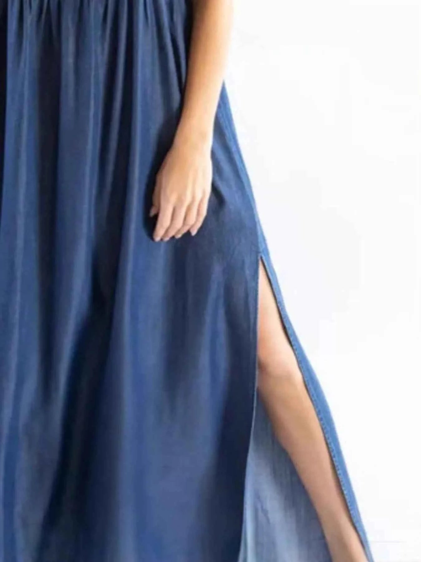 Full Size Square Neck Cami Dress with Side Slit Plus Size 3b4dc5d2-eb2b-4819-a8a1-a09409e32df7-Max-Origin