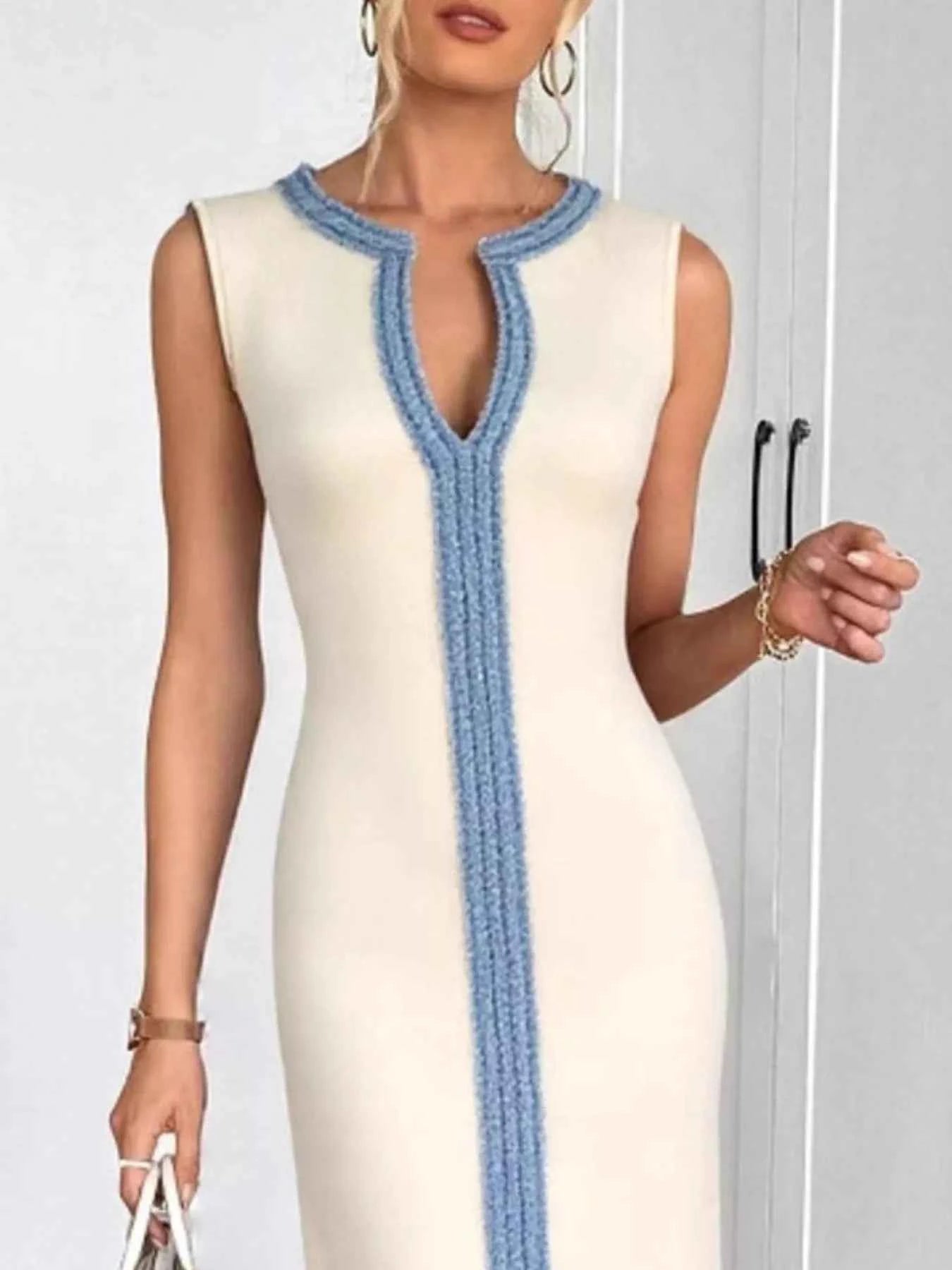 Slit Contrast Notched Sleeveless Dress Cream 3b55f5d7-656b-472b-9325-edd9c7eda01d-Max-Origin