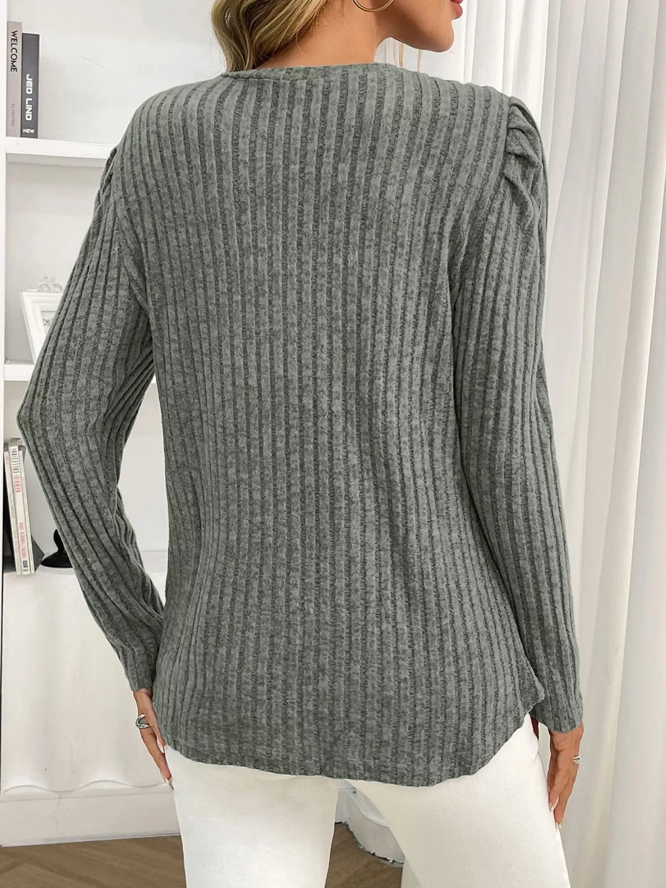 Round Neck Puff Sleeve T-Shirt 3c15d201-f774-430e-a5fc-0d919eef4402-Max-Origin