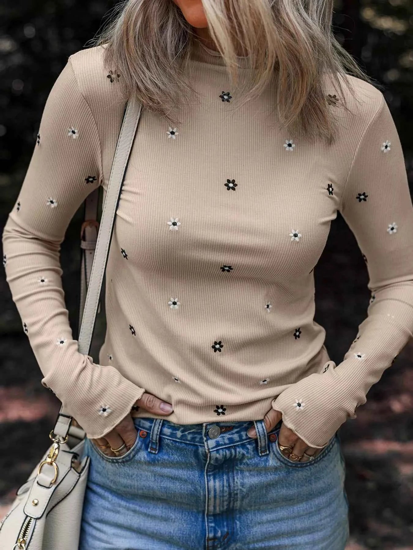 Floral Embroidered Detail Ribbed Long Sleeve Top 3c4979309530436a961c552d4f1b9bd3-Max-Origin
