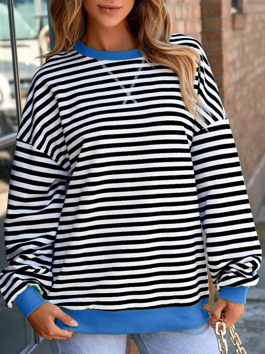 Striped Round Neck Dropped Shoulder Sweatshirt 3ca310db-abba-4e87-a326-ed6ff82662d8-Max-Origin