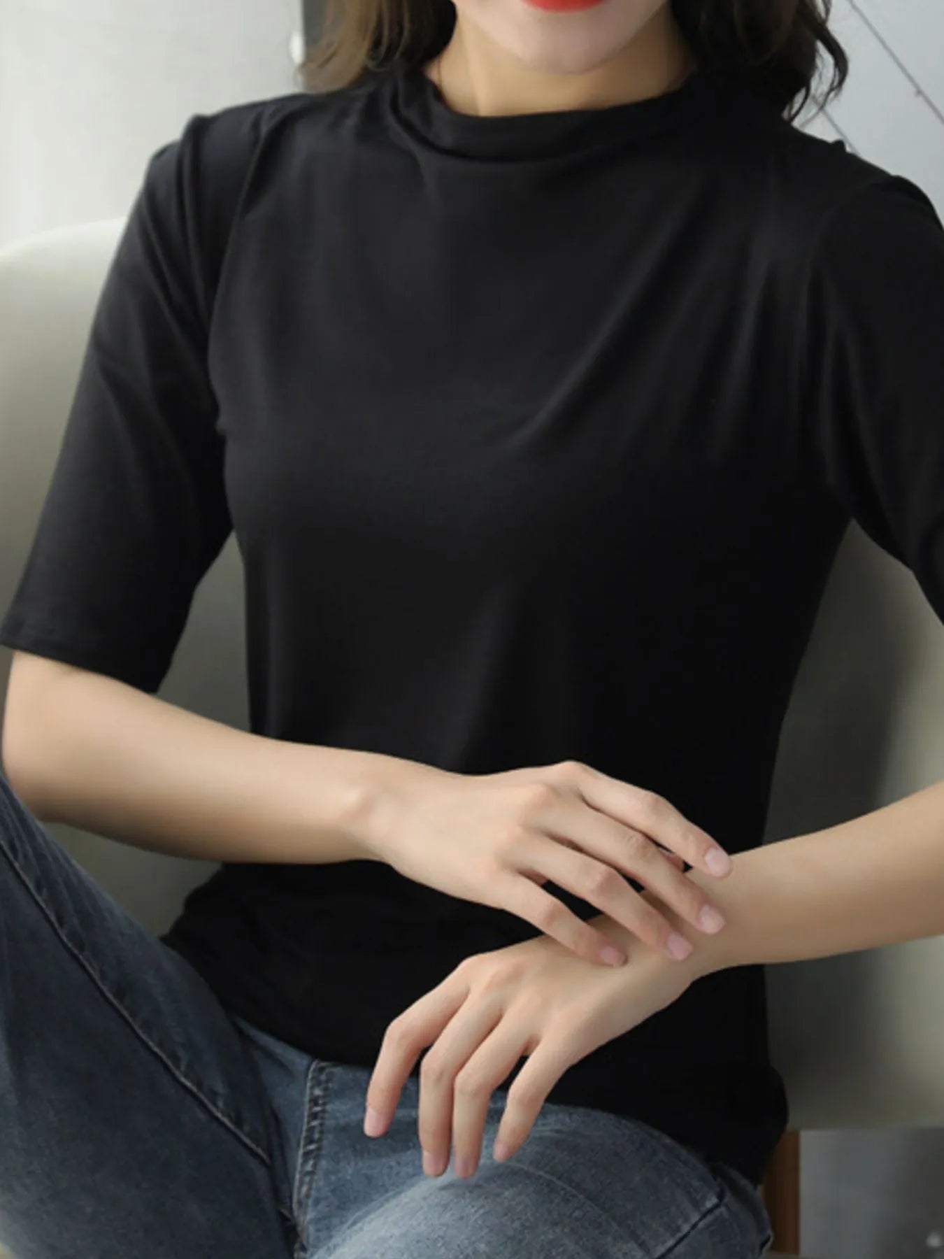 Solid Color Short Sleeve T-Shirt Black 3cb2140f-4319-4af4-bcc5-b784efceceff-Max-Origin