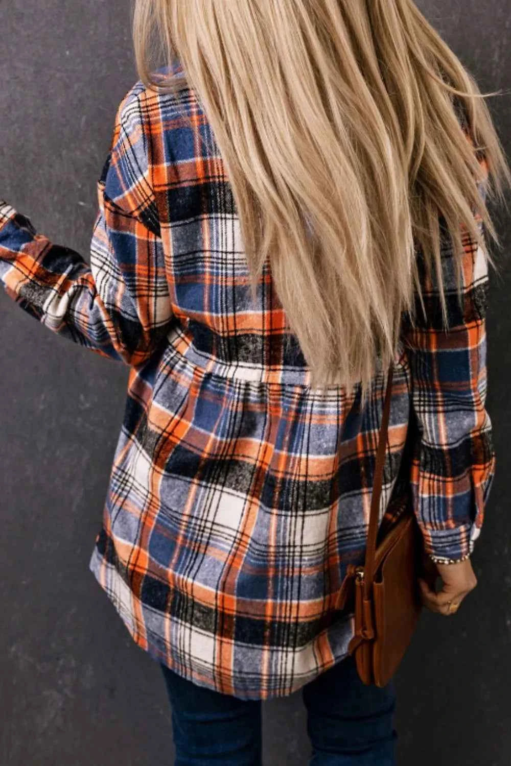 Plaid Collared Neck Long Sleeve Shirt 3cc672da-0939-4954-bfdd-ab5155041e24-Max