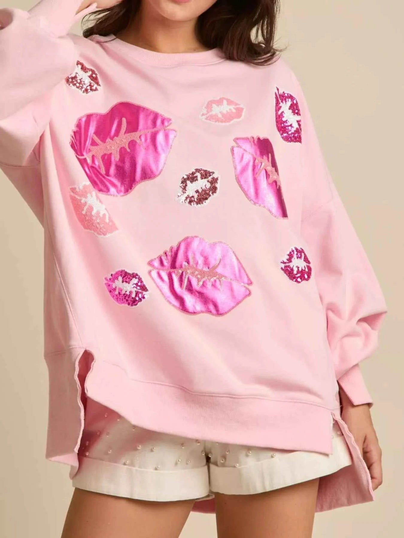 Lips Round Neck Dropped Shoulder Sweatshirt 3d582a7b-3a9d-4b6c-8952-80e38f40c675-Max-Origin