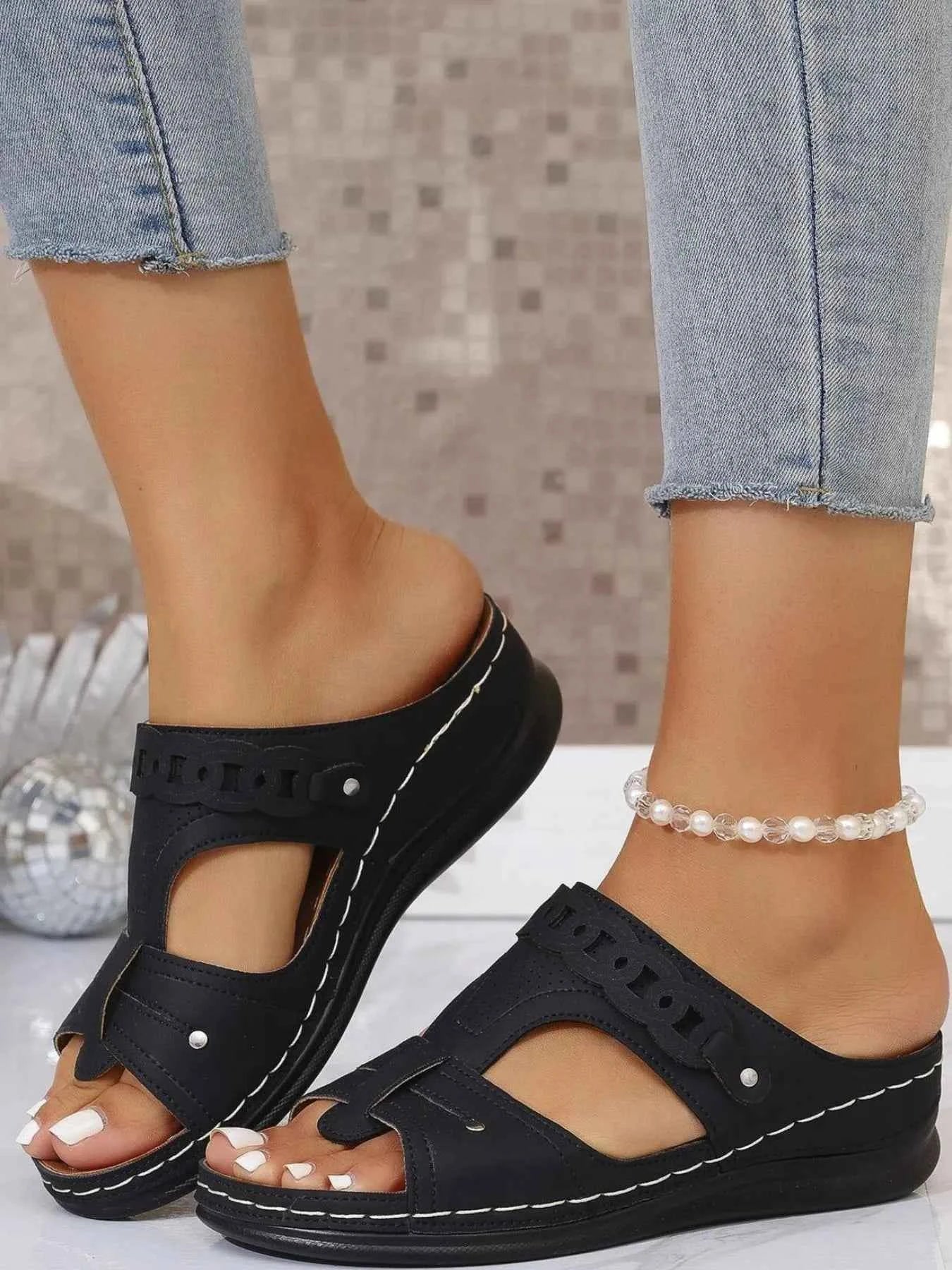Casual Hollow Out Comfort Sandals 3d8bb483-f7bb-4238-9fa6-e0b3468f194e-Max-Origin